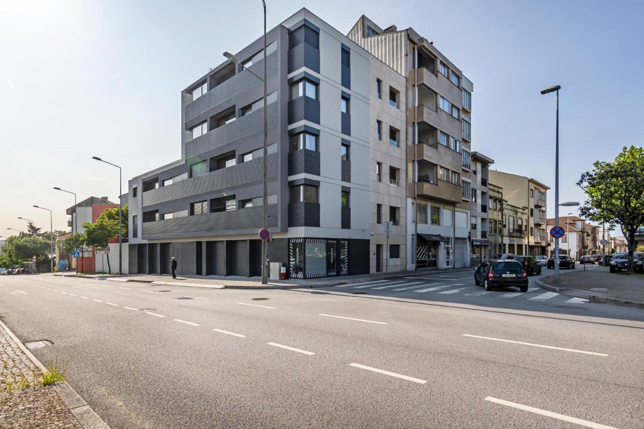 Nomads Lux - 2Bdr & Parking Flores Square Porto Exterior photo